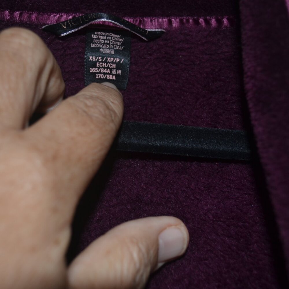 Victoria Secret women fluffy bath robe. Size Small and X/SMALL. Color burgundy. - Picture 3 of 8